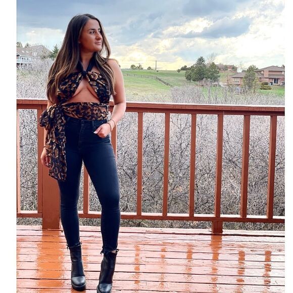 Animal print wrap tops - Picture 3 of 5